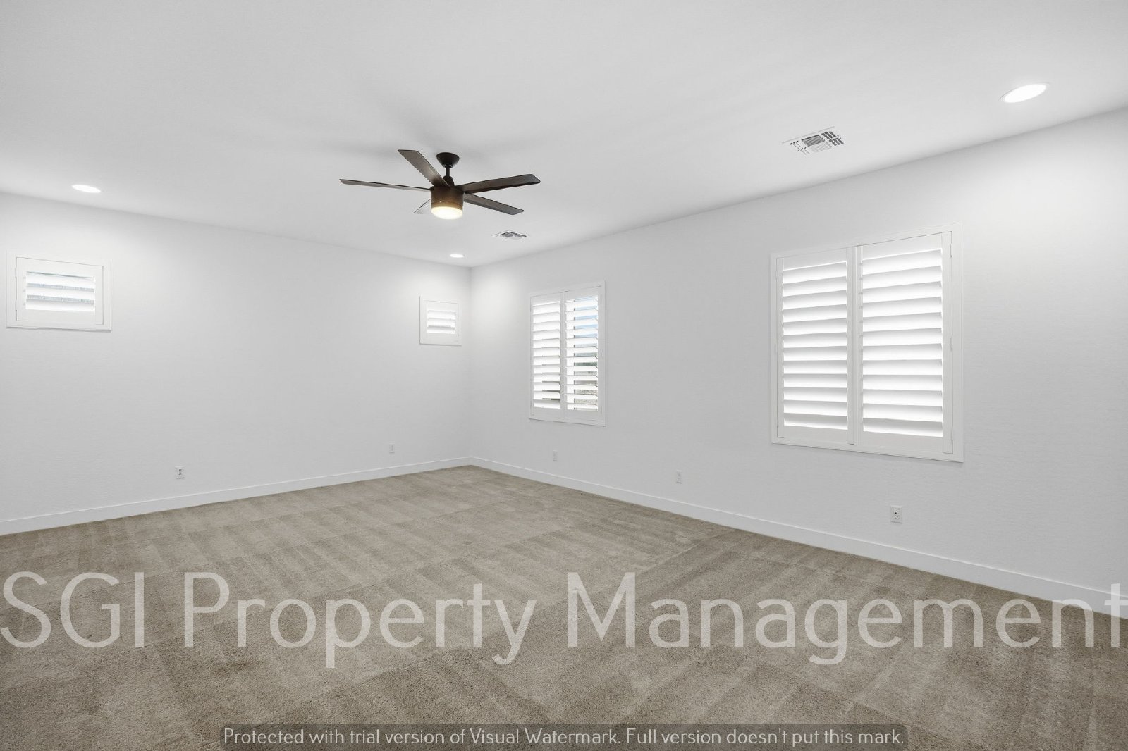 5 Bedroom Luxury Home in a gated community property image