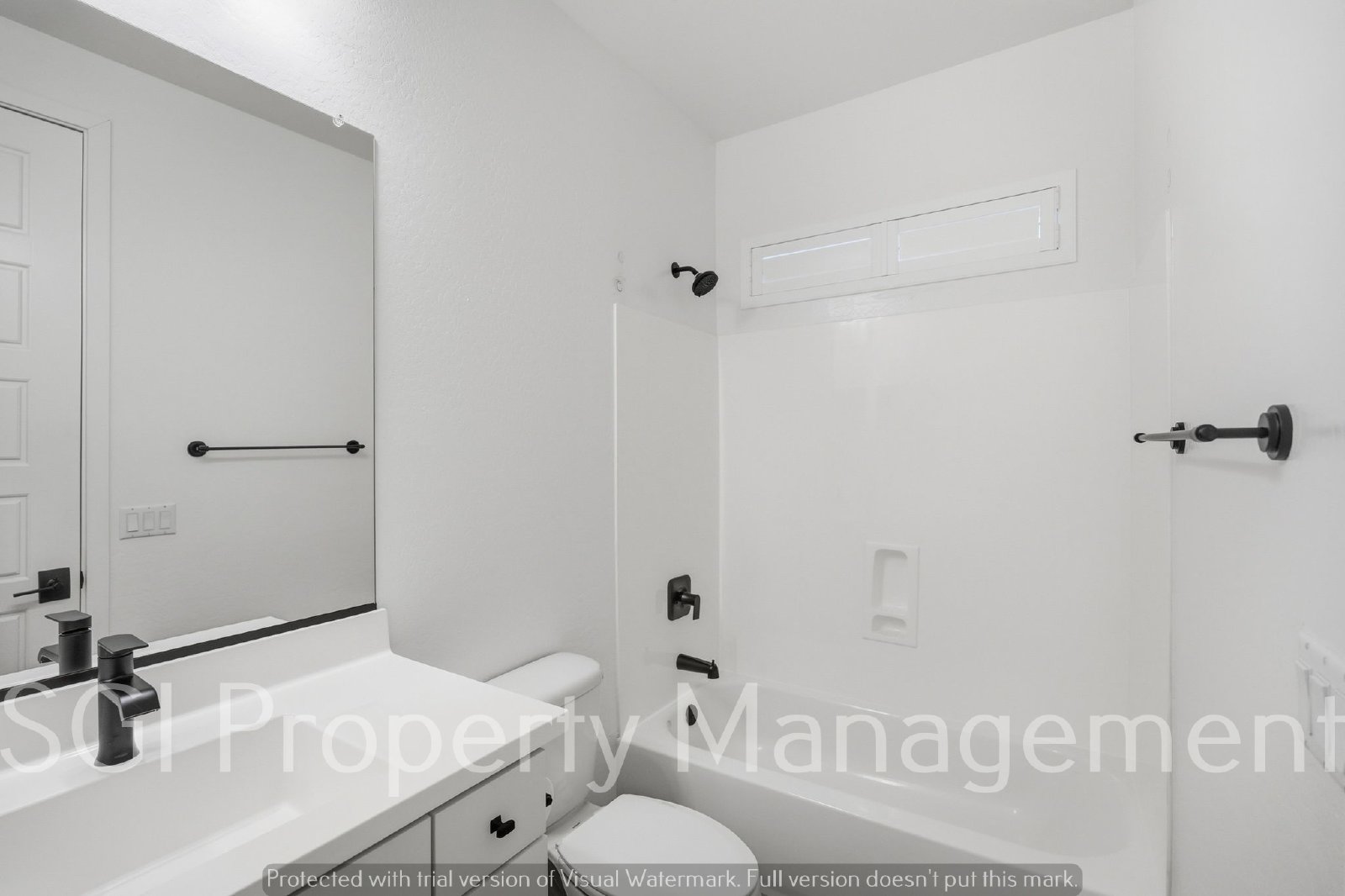 5 Bedroom Luxury Home in a gated community property image