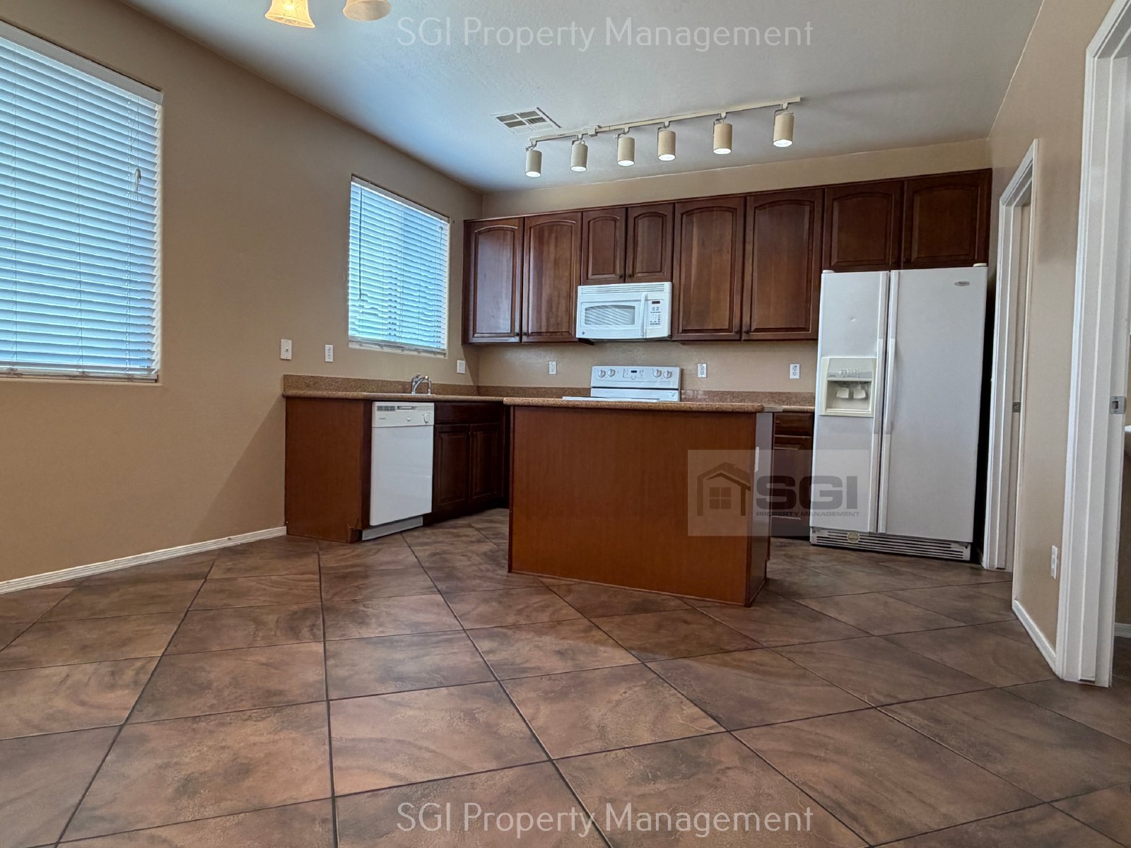 Beautiful 4 Bedroom Home! property image