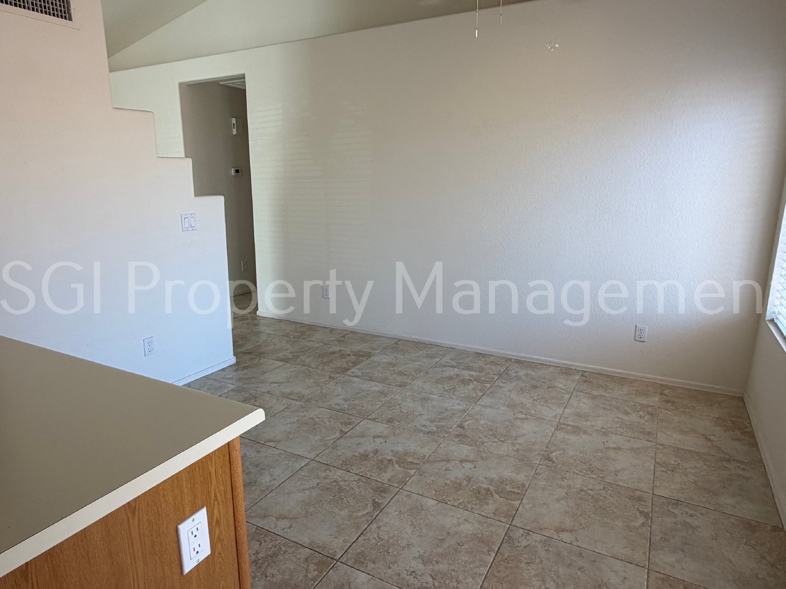 3 BEDROOM GLENDALE HOME property image