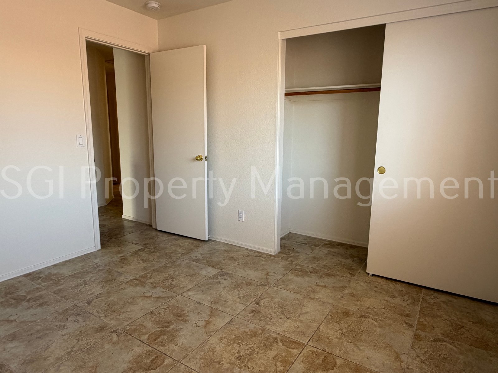 3 BEDROOM GLENDALE HOME property image