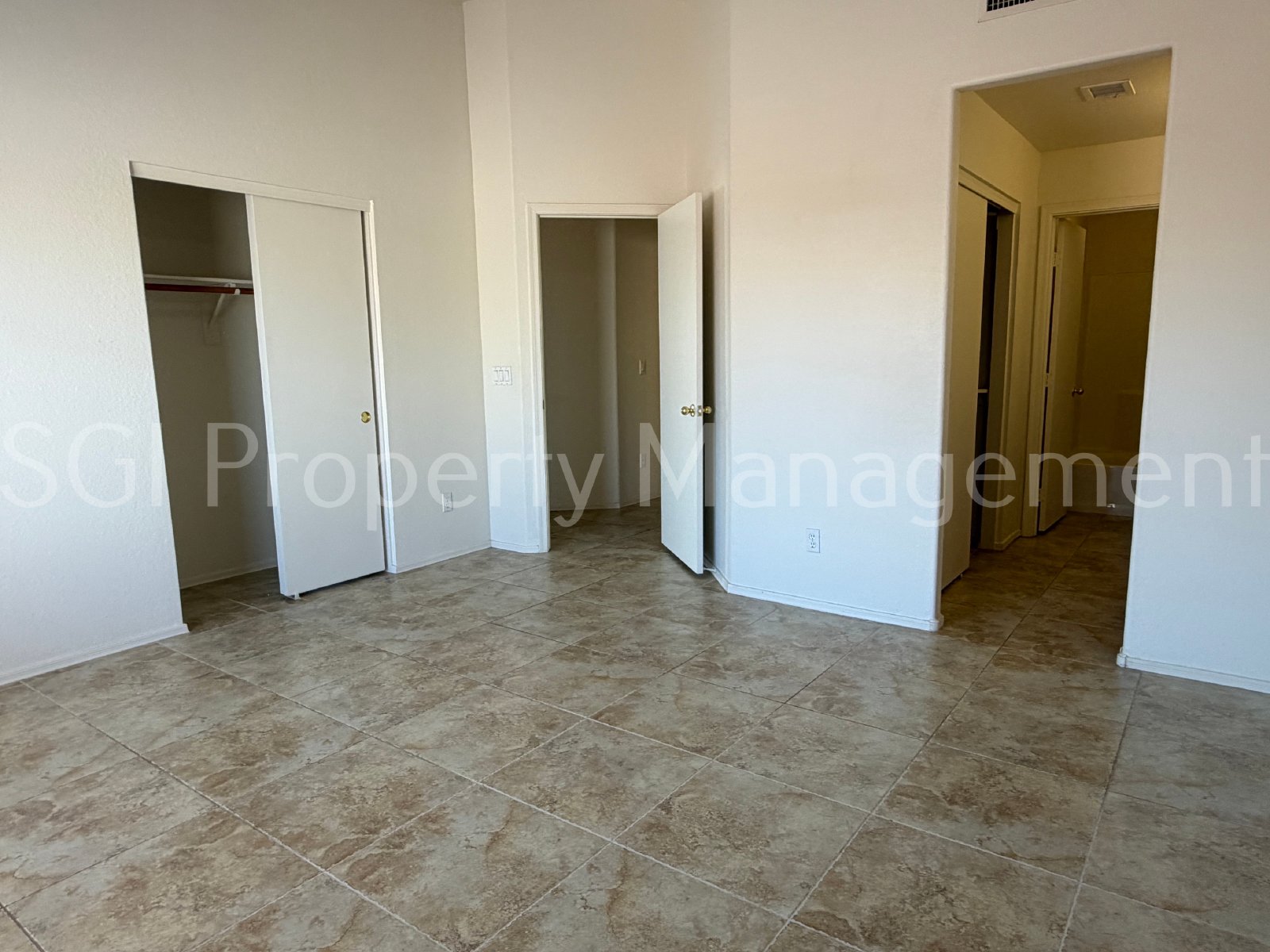3 BEDROOM GLENDALE HOME property image