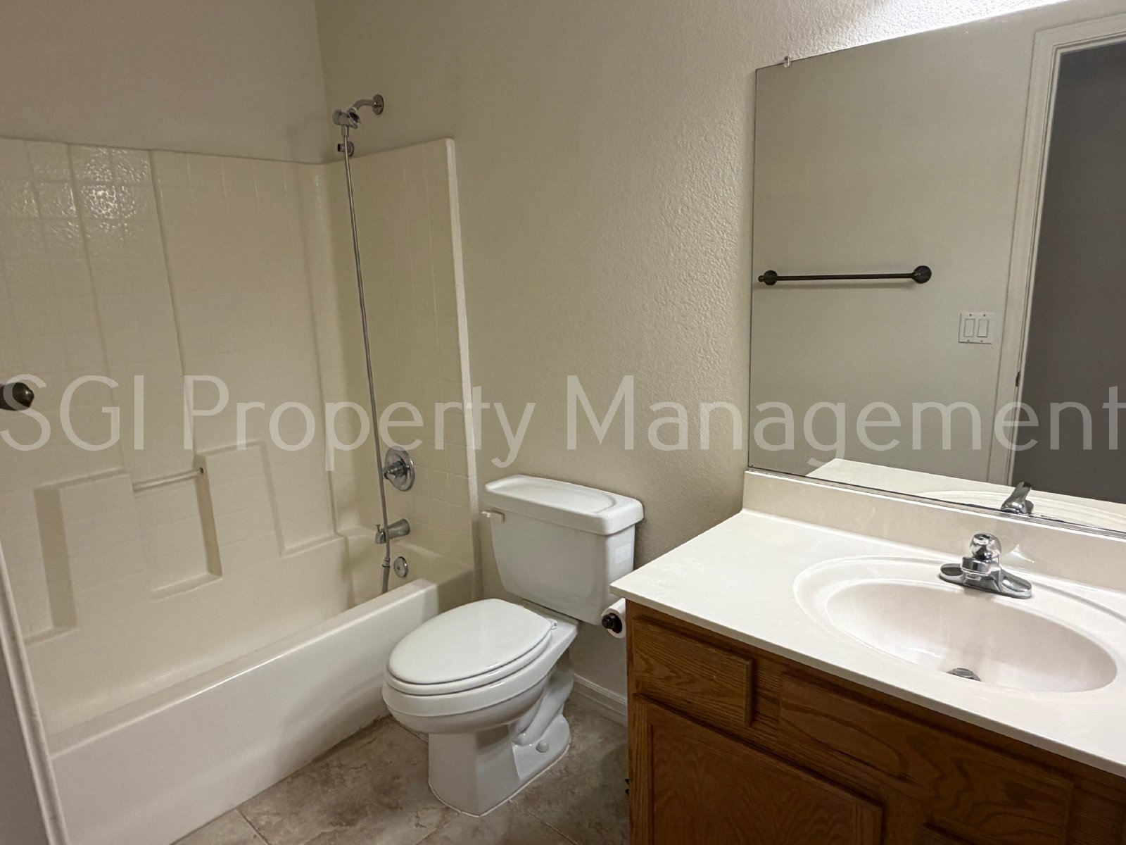 3 BEDROOM GLENDALE HOME property image