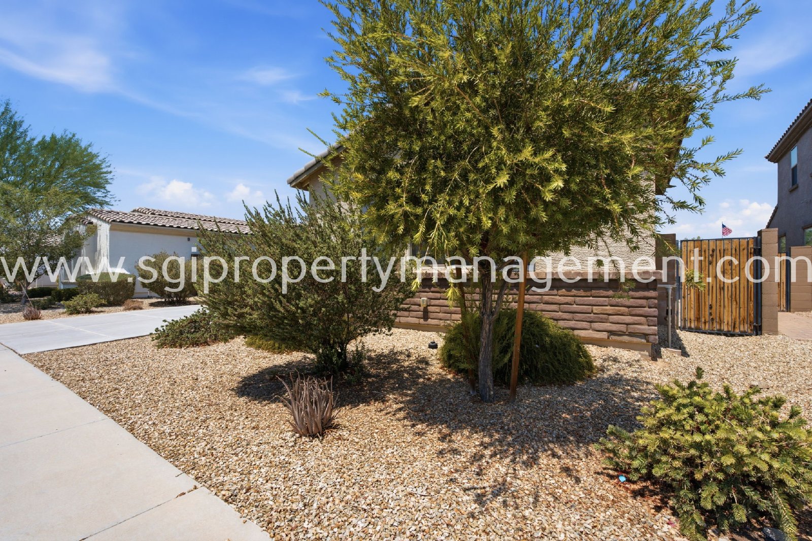 Beautiful 5 bedroom in Surprise property image