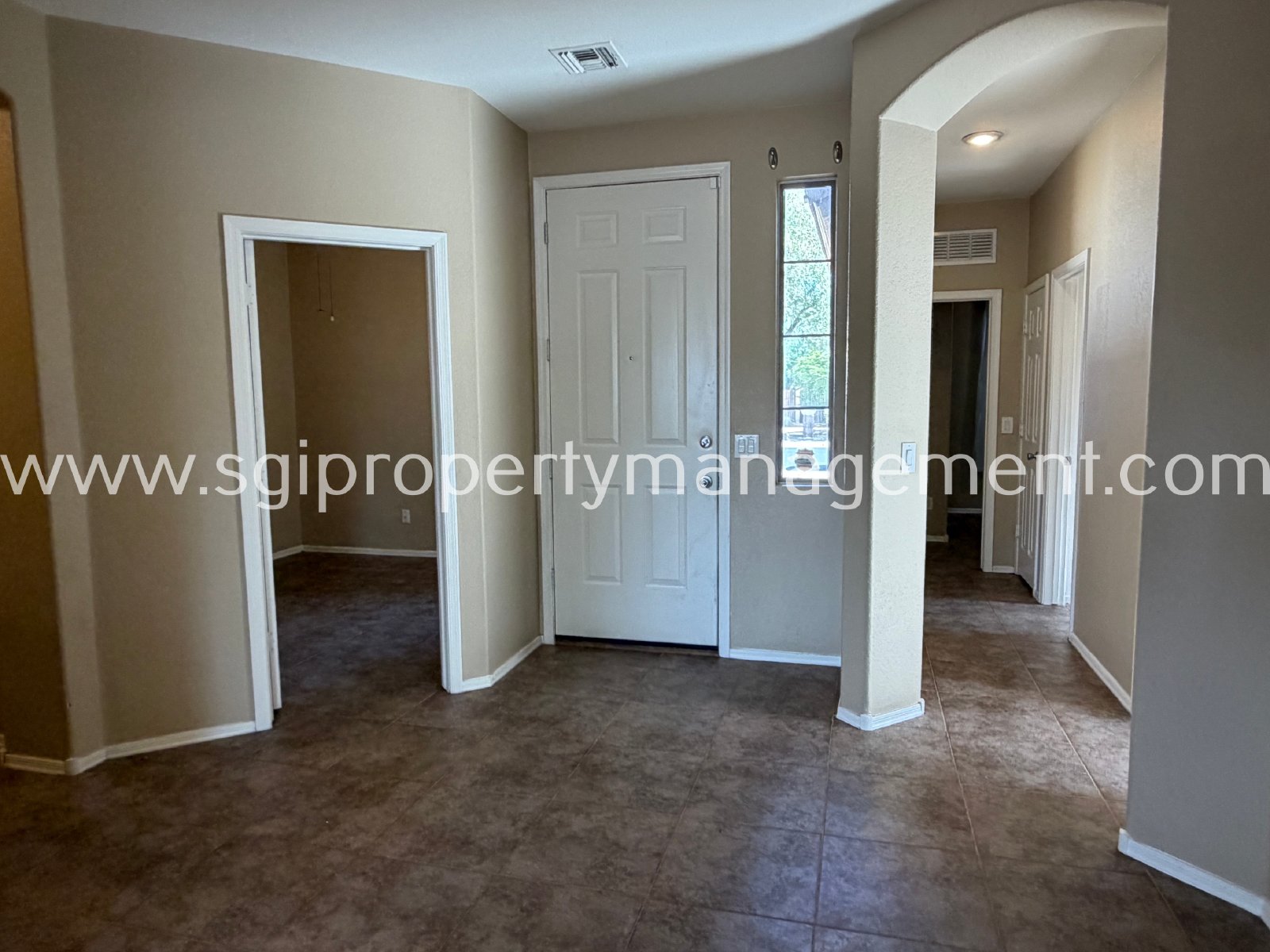 BEAUITFUL 4 BEDROOM RENTAL HOME! property image