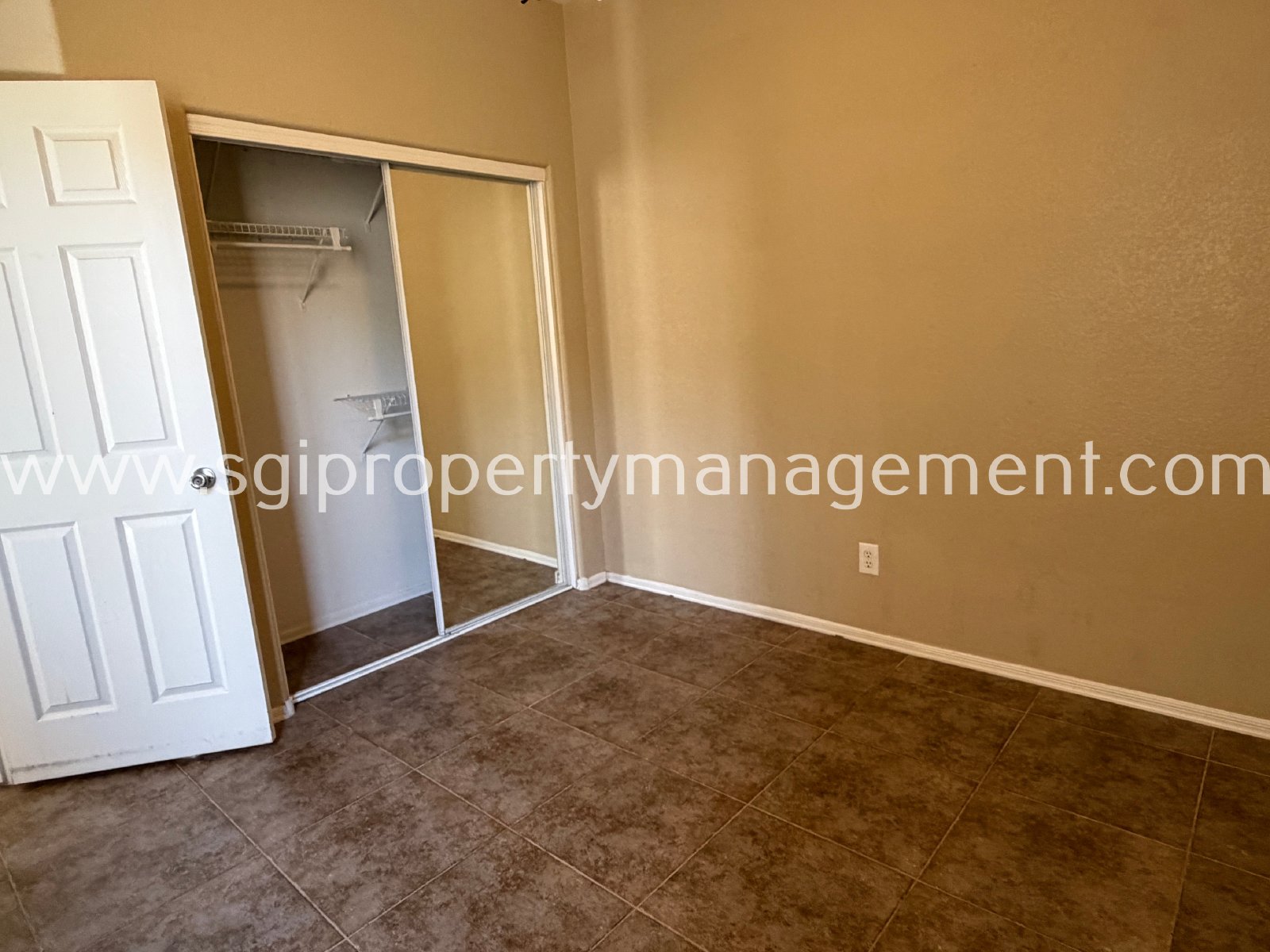 BEAUITFUL 4 BEDROOM RENTAL HOME! property image