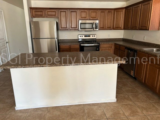 SINGLE LEVEL CASA GRANDE PROPERTY!! property image