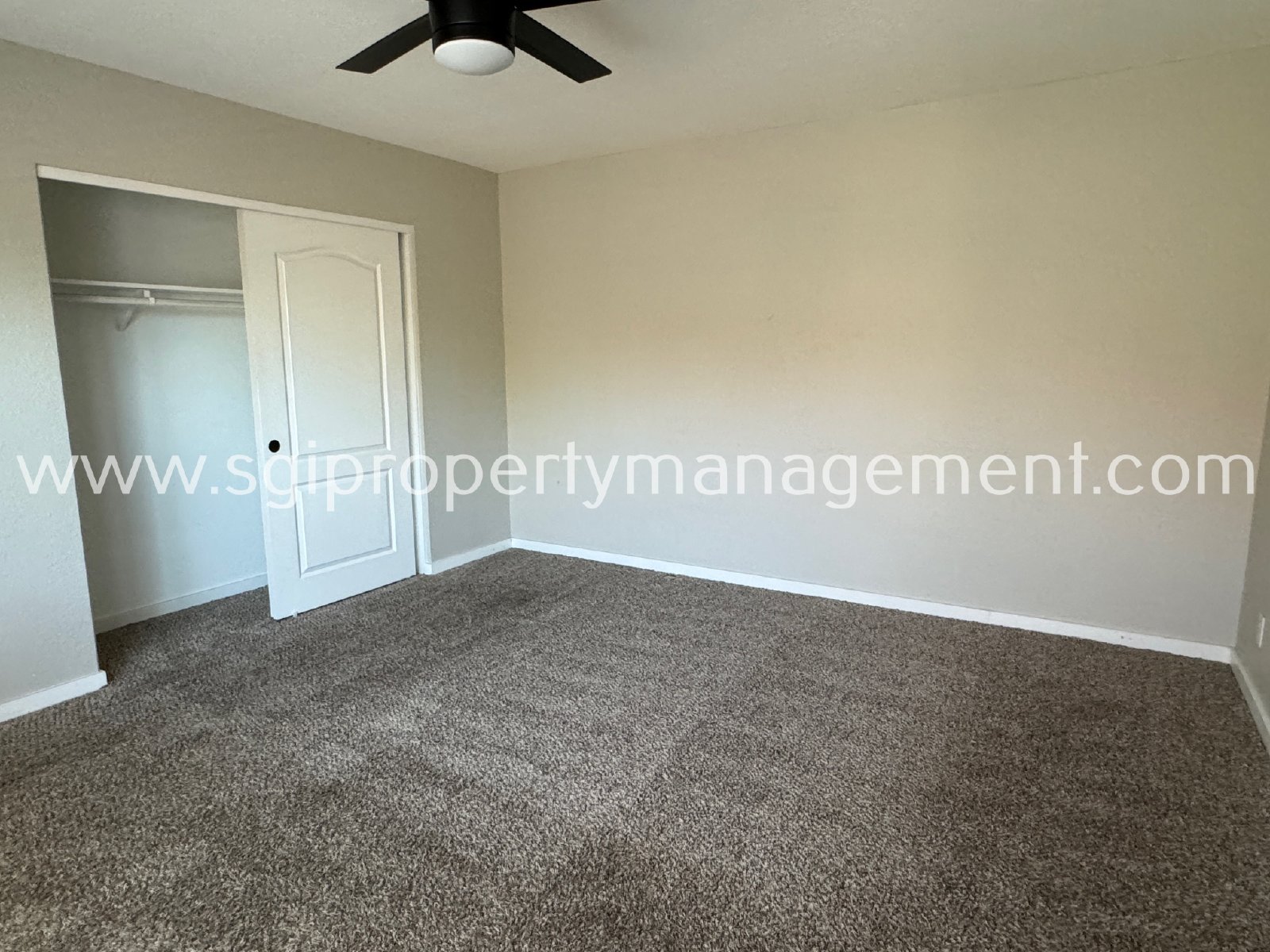 Modern Scottsdale home property image