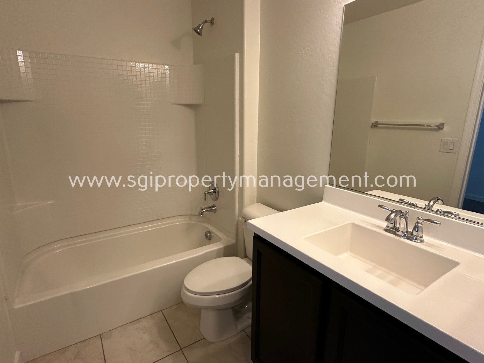 4 Bedroom, 3 bathroom North Phoenix townhome property image