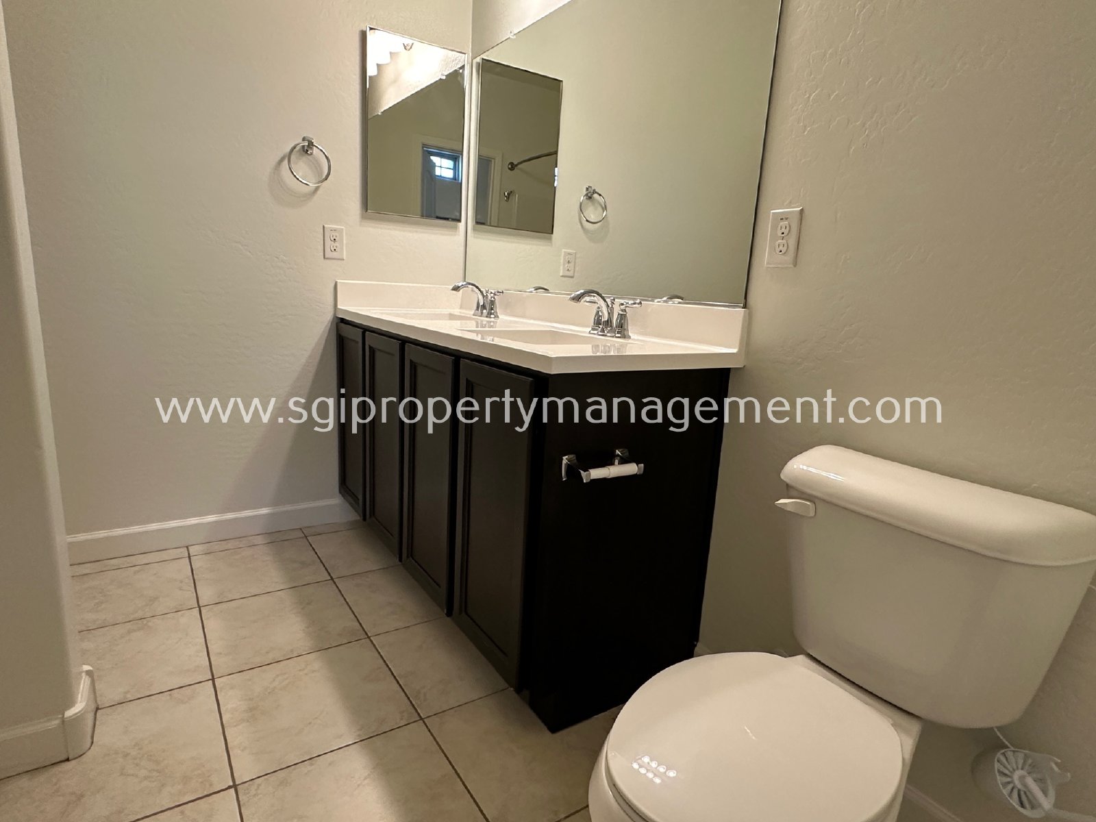4 Bedroom, 3 bathroom North Phoenix townhome property image
