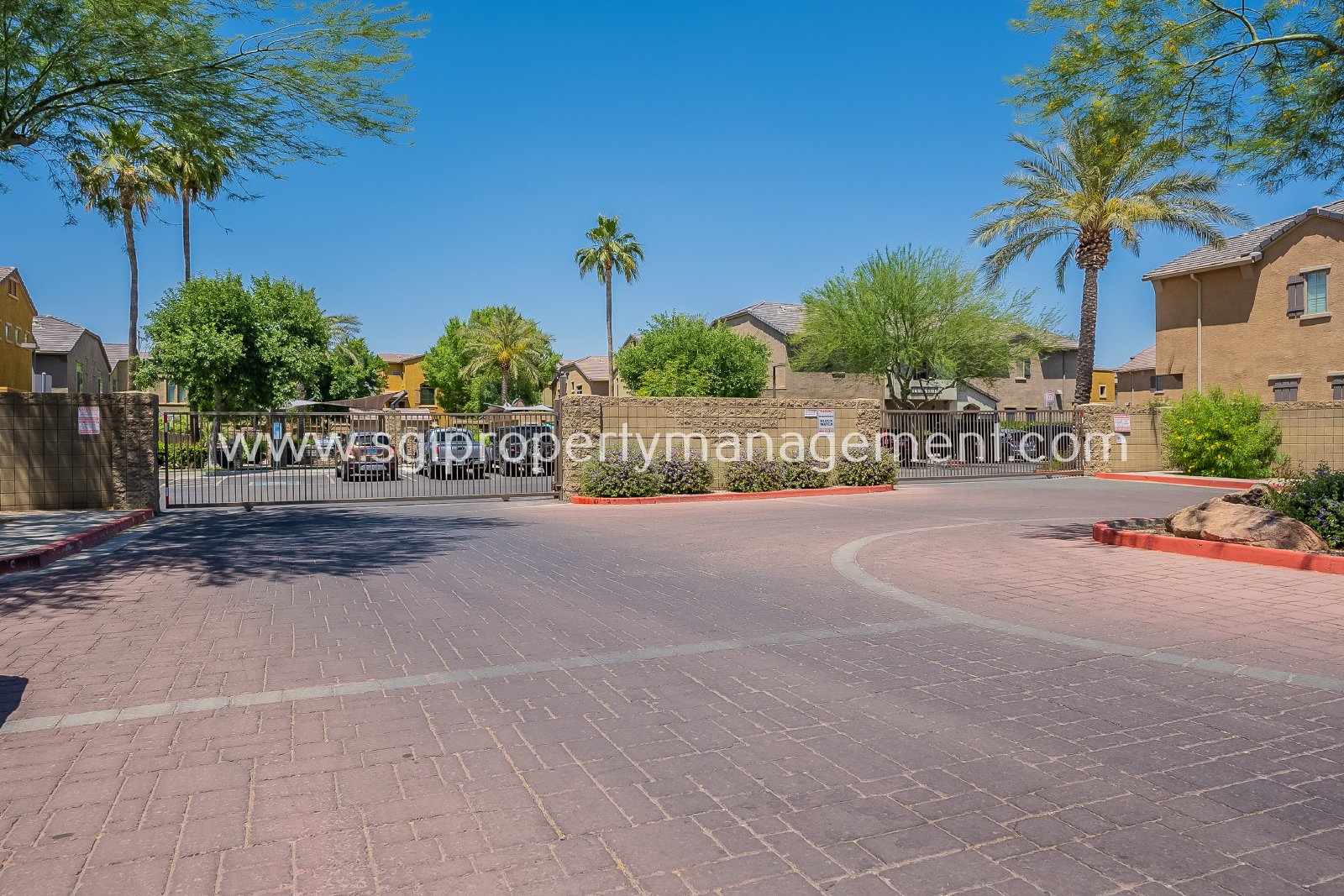 4 Bedroom, 3 bathroom North Phoenix townhome property image