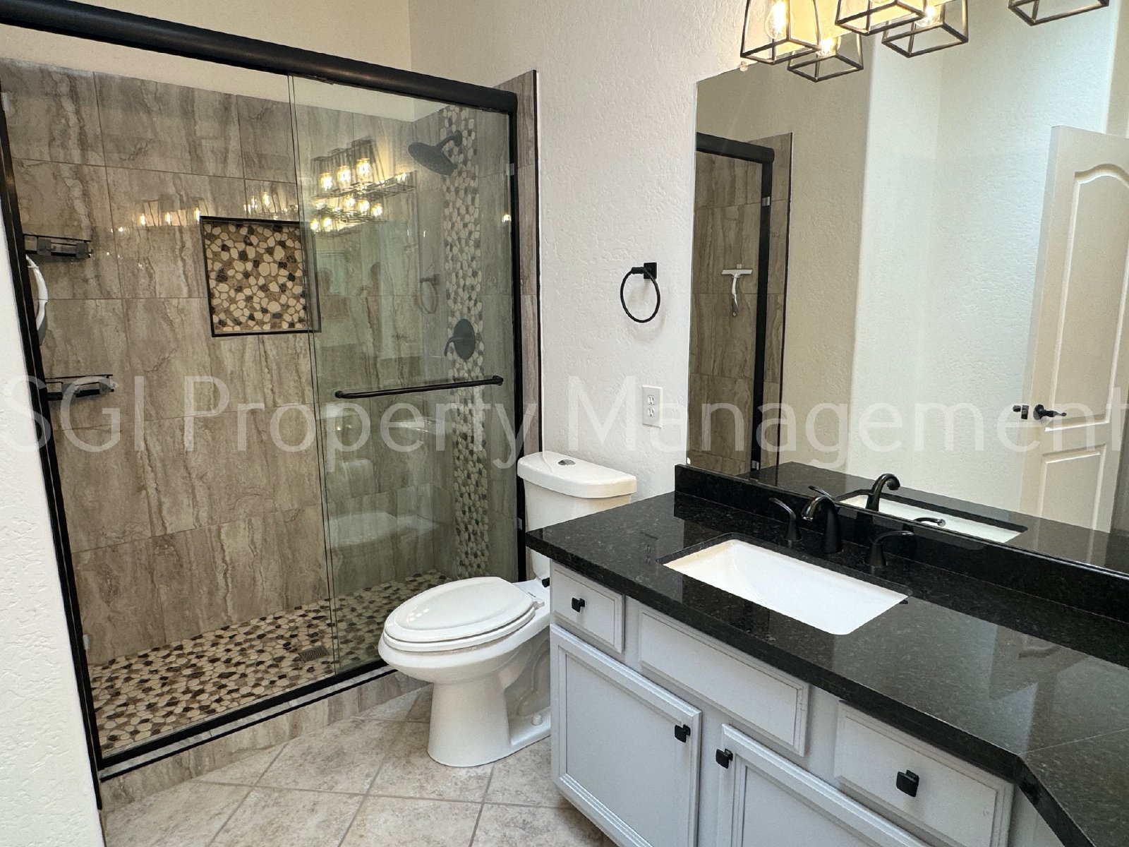 Stunning Scottsdale home ready for move in property image