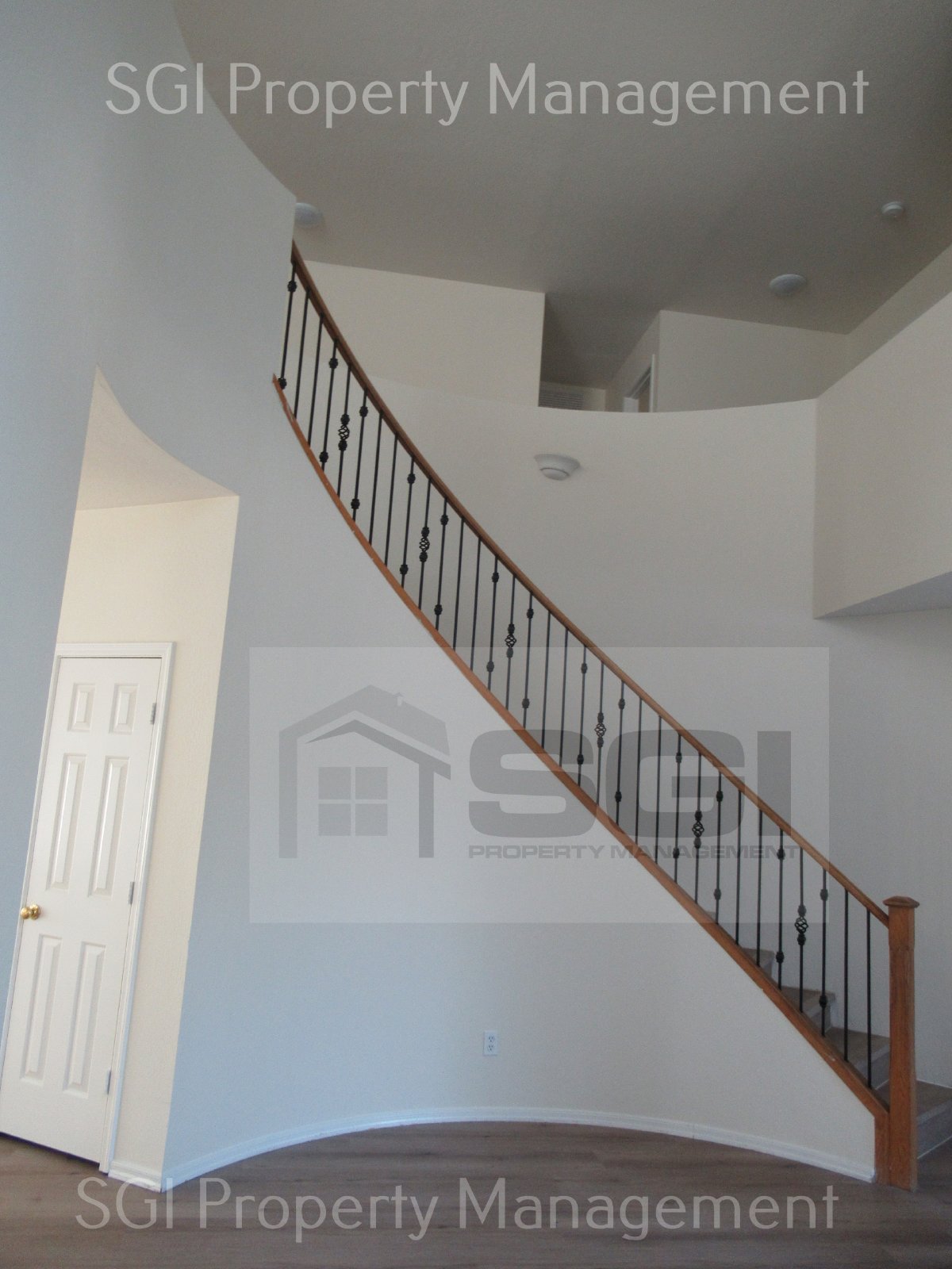 Vinyl Wood Flooring Throughout! property image
