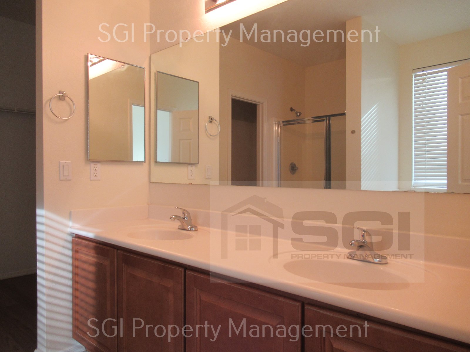 Vinyl Wood Flooring Throughout! property image